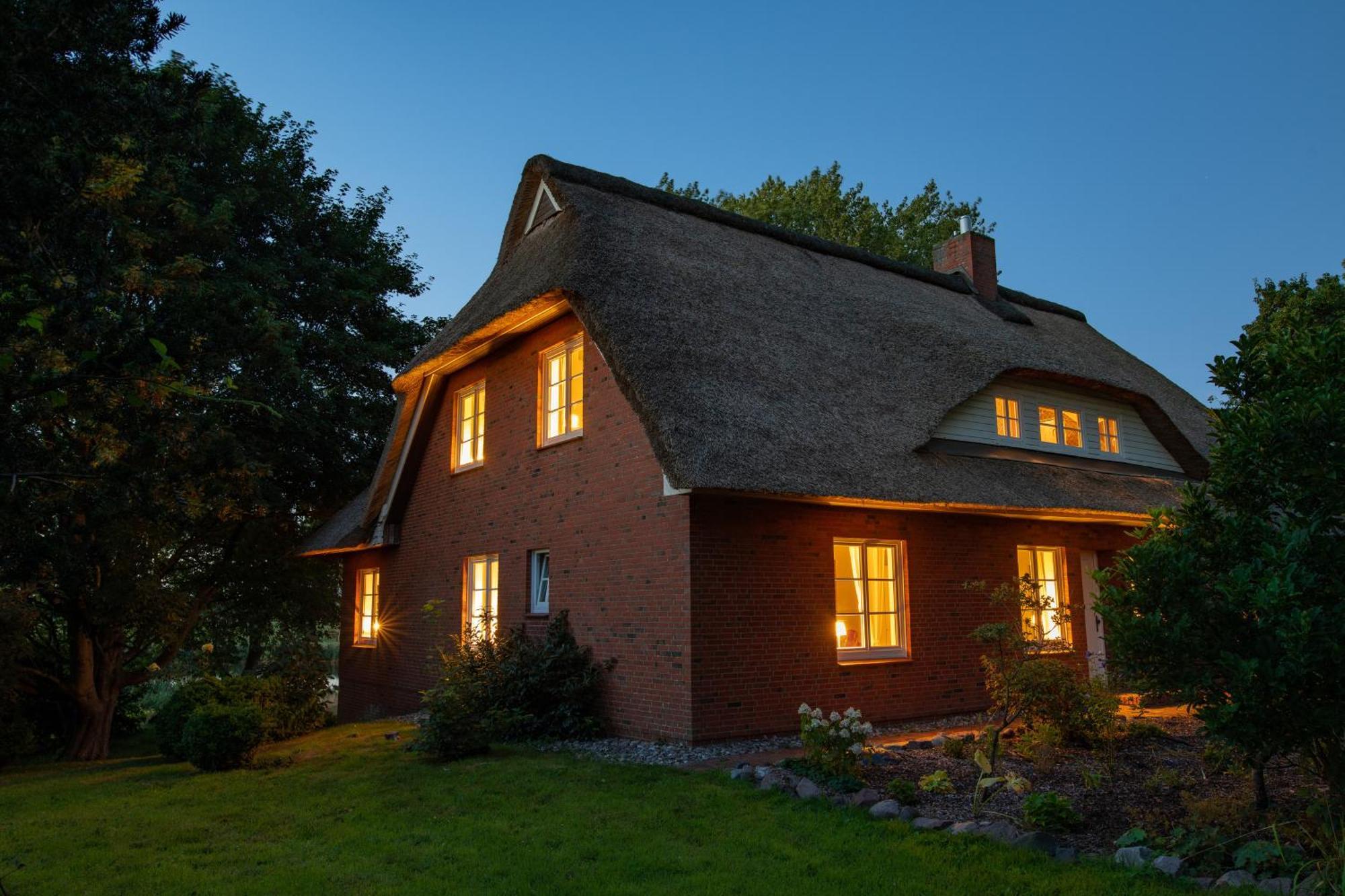 Reetdachhaus Eiderblick Vila Breiholz Exterior foto